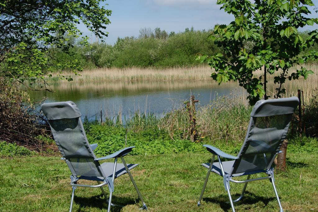 Ferienwohnungen Am Kleinen See Bergen Auf Rugen Exterior photo